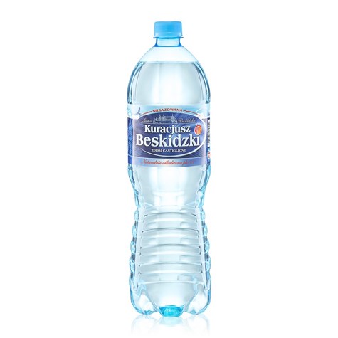 KURACJUSZ WODA NIEGAZOWANA 1,5L/6