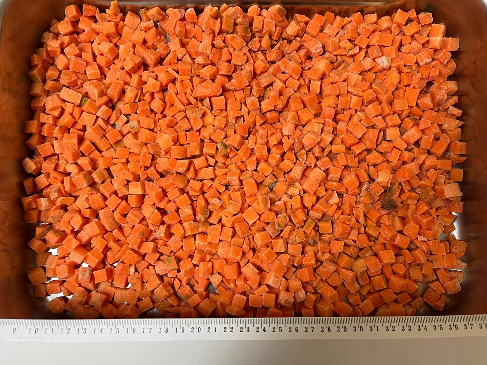 IM MARCHEW DO MIESZANEK KOSTKA 10x10mm 25kg worek